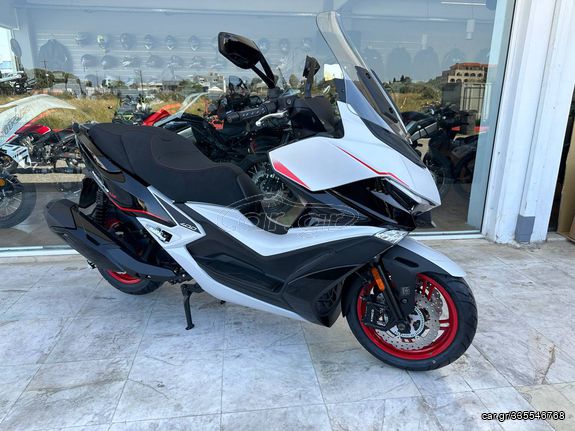 Kymco Xciting 400i 2025 VS