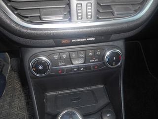 Ford Fiesta 2022-thumb-11
