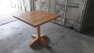 Τραπέζι ξύλινο 85cm x 85 cm