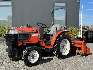 Αμπελουργικά Τρακτέρ Kubota 2025 GB18 | 4x4 | 25Hp | ΠΑΟΥΡΗΣ-thumb-4
