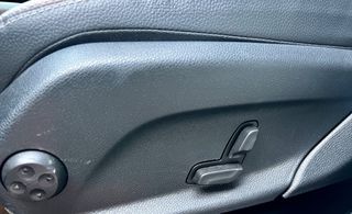 Mercedes-Benz GLC 220 2020 AMG LINE FACE LIFT-thumb-22