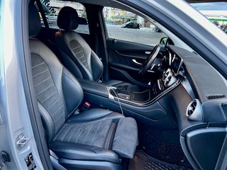 Mercedes-Benz GLC 220 2020 AMG LINE FACE LIFT-thumb-17
