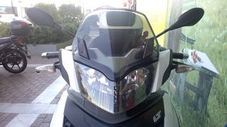 Piaggio MP3 300 LT 2011-thumb-6