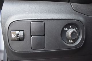 Citroen C3 2021 Feel 1,5 BlueHDi 100 S&S BVM6-thumb-31