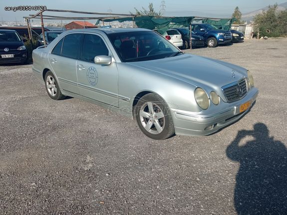 MERCEDES E220