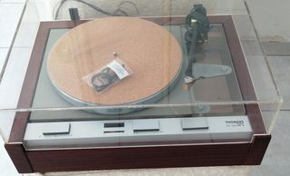 ΠΙΚΑΠ  THORENS TD-125 MKII & ΒΡΑΧΙΟΝΑΣ HELIUS SCORPIO