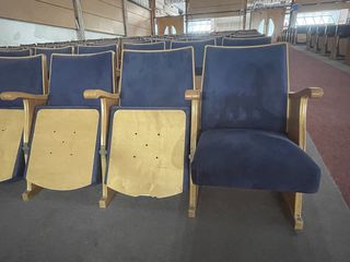 Καρέκλες Θεατρου προς πώληση - Ξήλινη με ύφασμα