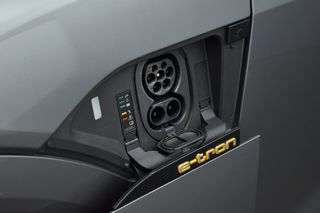 Audi e-tron 2020 50 quattro  ADVANCED  71kwh   R20"-thumb-20