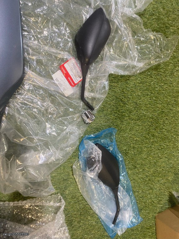 ΔΕΞΙΣ ΚΑΘΡΕΦΤΗΣ HONDA PCX