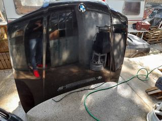 BMW E46 4D SEDAN ΜΑΥΡΟ ΣΕ ΚΟΜΜΑΤΙΑ
