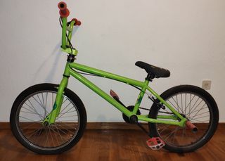 ΠΩΛΕΙΤΑΙ ΠΟΔΗΛΑΤΟ BMX