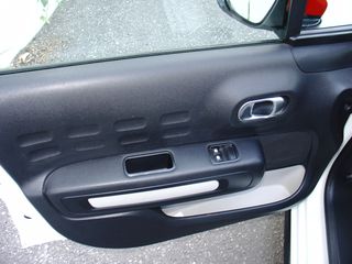 Citroen C3 2017 1.2 βενζίνη 82ps FEEL + GPS!!!-thumb-14