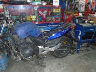 HONDA CBF600 04-thumb-2