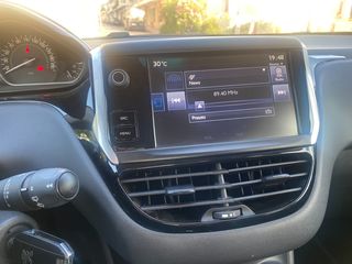 Peugeot 208 2015  1.6 BlueHDi 100 Allure-thumb-12