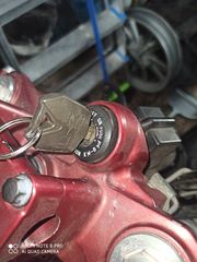 Εγκέφαλος με κλειδαριές από Kawasaki ER 6f-thumb-3