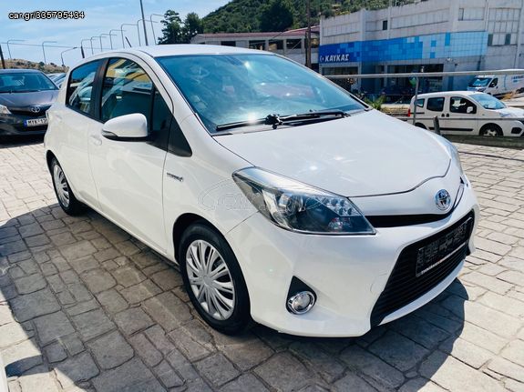 Toyota Yaris '13  1.5 Hybrid 