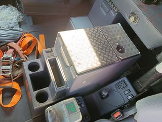 ΨΥΓΕΙΟ ΚΑΜΠΙΝΑΣ MERCEDES ACTROS-thumb-1