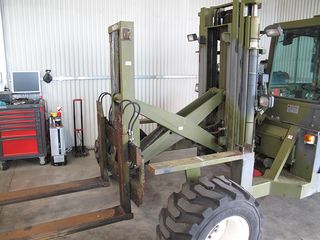 Κλαρκ 2007 Moffett 25.3 KLB2505-thumb-4