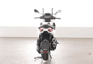 Piaggio Beverly 310 2026 HPE EURO 5+ 4 ΕΤΗ ΕΓΓΥΗΣΗΣ ΔΩΡΕΑΝ-thumb-4