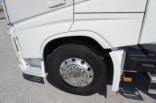 Volvo 2014 FH460 4X2 EURO 6 - ADR-thumb-17