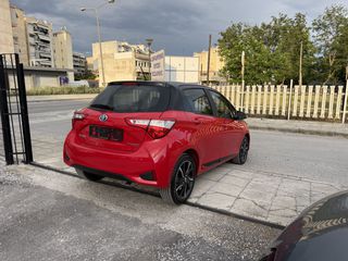 Toyota Yaris 2018 1.5 HYBRID TEAM-thumb-7