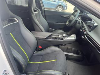 Kia EV6 2025 GT-thumb-4