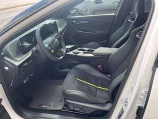 Kia EV6 2025 GT-thumb-5