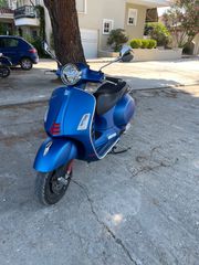 Vespa GTS 300 2022 Supersport-thumb-2