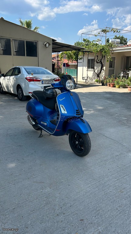 Vespa GTS 300 2022 Supersport