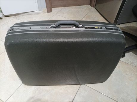 Samsonite Silhouette σε άριστη κατασταση 