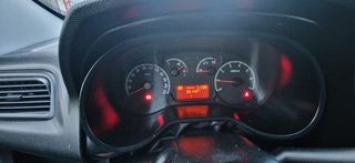 Opel Combo 2016 Van L2H2 2,4t 1.6 Diesel MAXXI-thumb-9