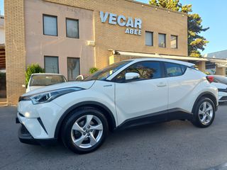 Toyota C-HR '18  1.8 Hybrid Lounge