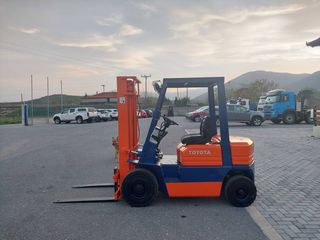 Toyota 1990-thumb-1