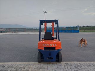 Toyota 1990-thumb-3