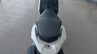 UM 2025 XPEED 125 RX-thumb-17