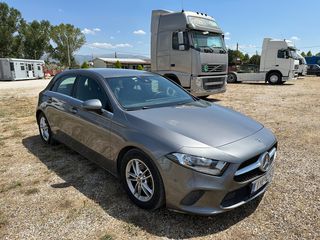 Mercedes-Benz A 180 2019 AUTOMATIC-thumb-1