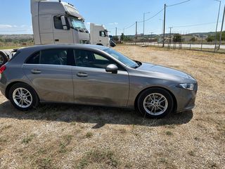 Mercedes-Benz A 180 2019 AUTOMATIC-thumb-3