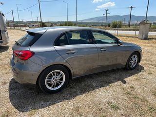 Mercedes-Benz A 180 2019 AUTOMATIC-thumb-4