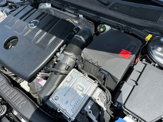 Mercedes-Benz A 180 2019 AUTOMATIC-thumb-10