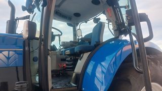 Τρακτέρ New Holland 2012 T 6090 TLS-thumb-6