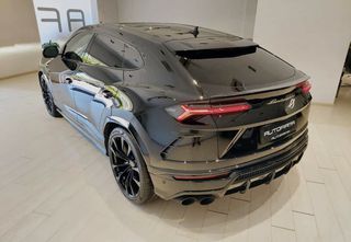Lamborghini Urus 2021-thumb-2