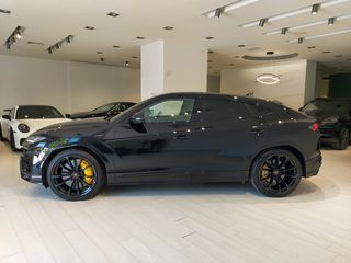 Lamborghini Urus 2021-thumb-1
