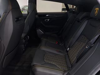Lamborghini Urus 2021-thumb-34