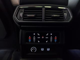 Lamborghini Urus 2021-thumb-35