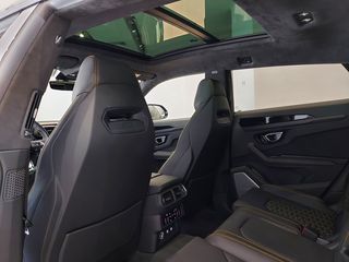 Lamborghini Urus 2021-thumb-39