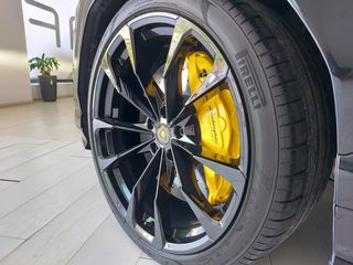 Lamborghini Urus 2021-thumb-10