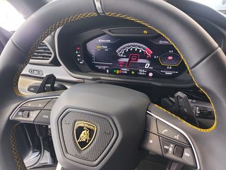 Lamborghini Urus 2021-thumb-30