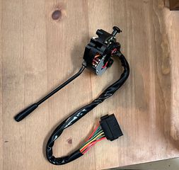 ΔΙΑΚΟΠΤΗΣ ΦΛΑΣ ΓΝΗΣΙΟΣ MITSUBISHI COLT 1981 MB114702 (173914 - 173919)