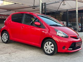 Toyota Aygo 2012-thumb-4