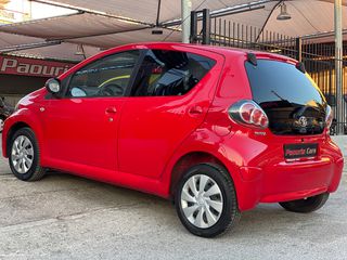 Toyota Aygo 2012-thumb-6